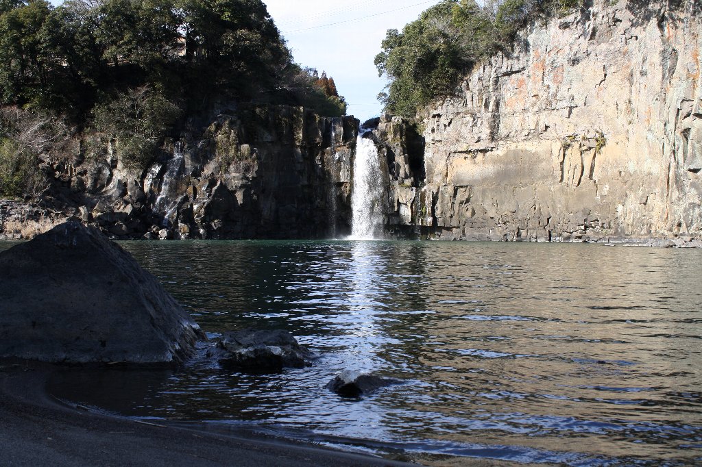 ���̎���͂�΂��ăp�`��