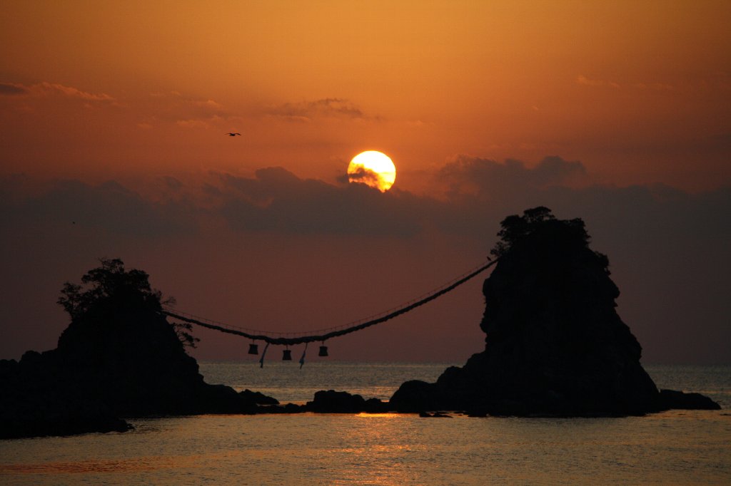 �񌩃��Y�̖閾���S