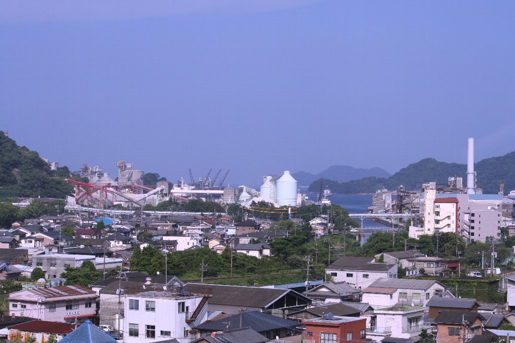 ��{��̌������͊ω���