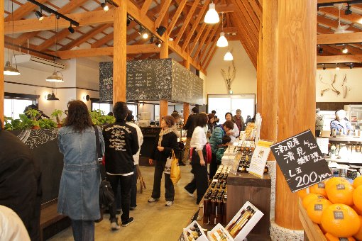 ���݃}���V�F