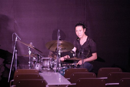 �����L�V����