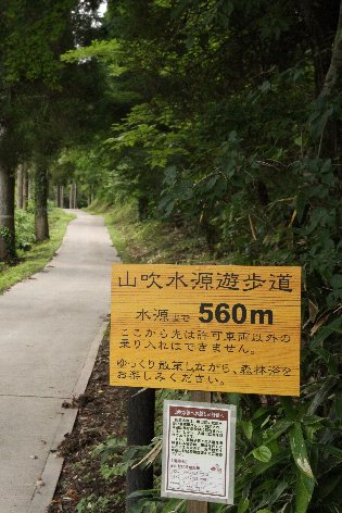 �R����������