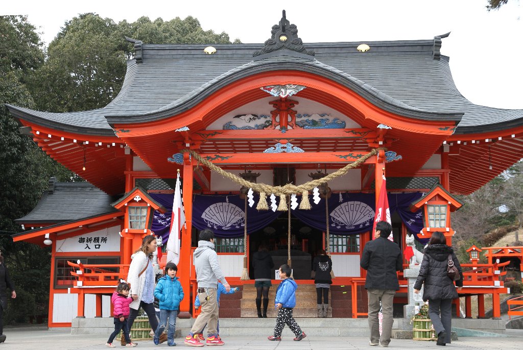 扇森稲荷神社本殿