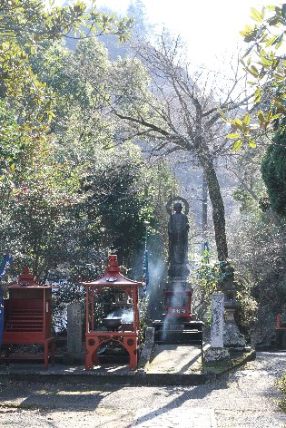 水子地蔵尊