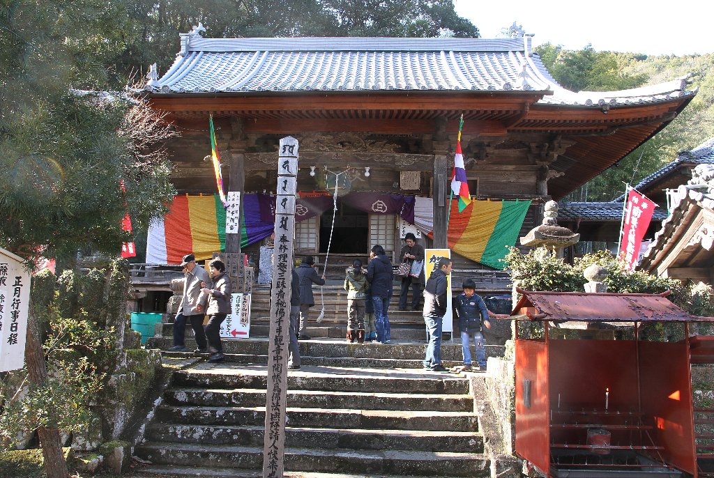 内山観音本殿