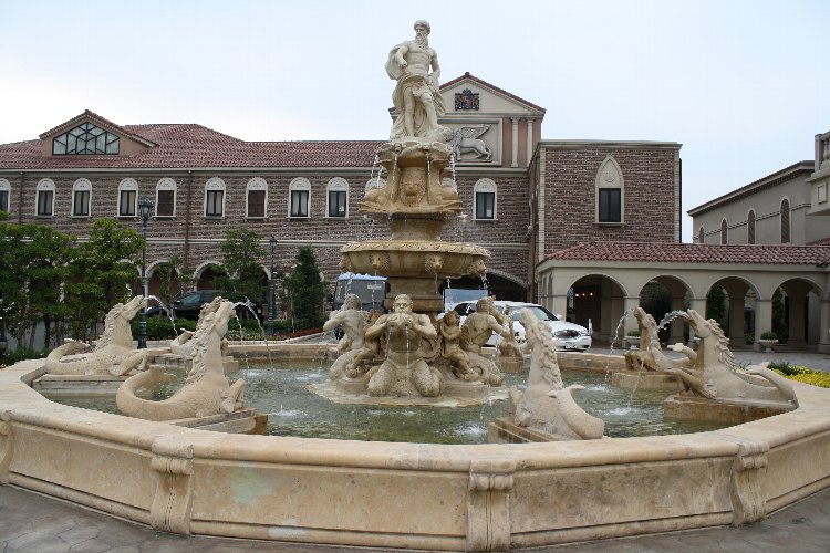 �T���}���R����